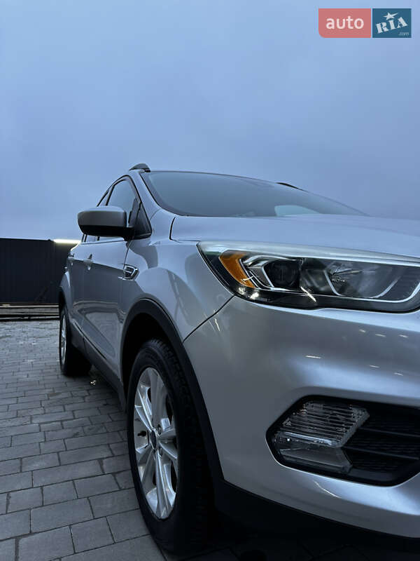Позашляховик / Кросовер Ford Escape 2018 в Кам'янець-Подільському