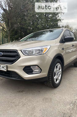 Внедорожник / Кроссовер Ford Escape 2017 в Киеве