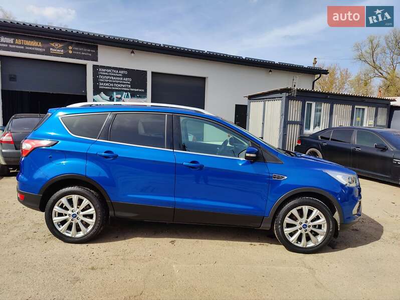 Внедорожник / Кроссовер Ford Escape 2016 в Ровно