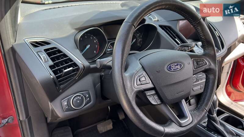 Позашляховик / Кросовер Ford Escape 2018 в Чернівцях