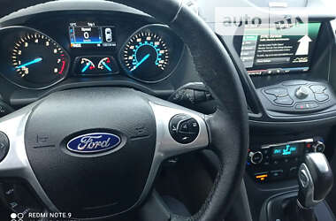 Позашляховик / Кросовер Ford Escape 2015 в Овідіополі