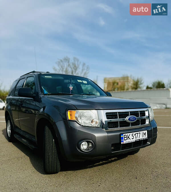 Внедорожник / Кроссовер Ford Escape 2011 в Львове
