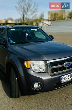 Внедорожник / Кроссовер Ford Escape 2011 в Ровно