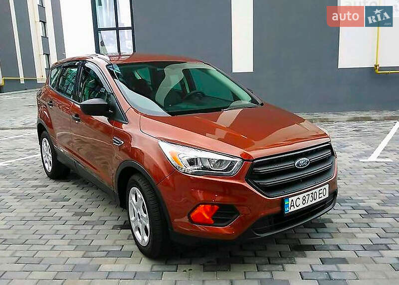 Внедорожник / Кроссовер Ford Escape 2016 в Львове