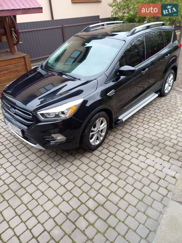 Внедорожник / Кроссовер Ford Escape 2019 в Львове