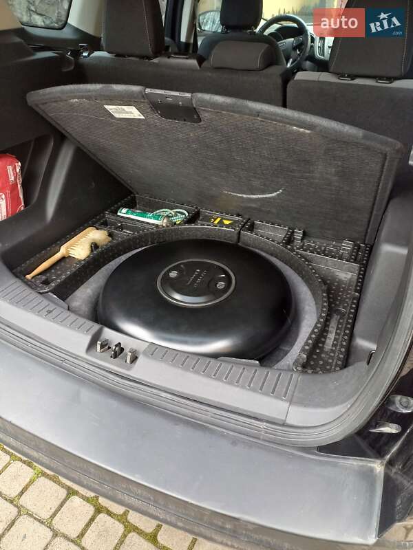 Внедорожник / Кроссовер Ford Escape 2019 в Львове