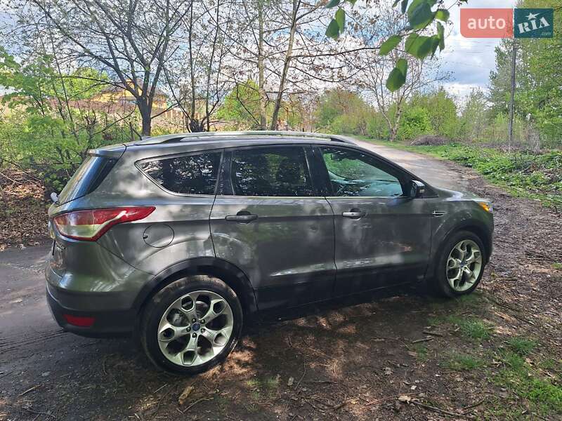 Внедорожник / Кроссовер Ford Escape 2013 в Хмельницком