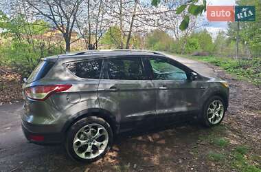 Внедорожник / Кроссовер Ford Escape 2013 в 