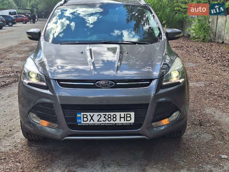 Внедорожник / Кроссовер Ford Escape 2013 в Хмельницком