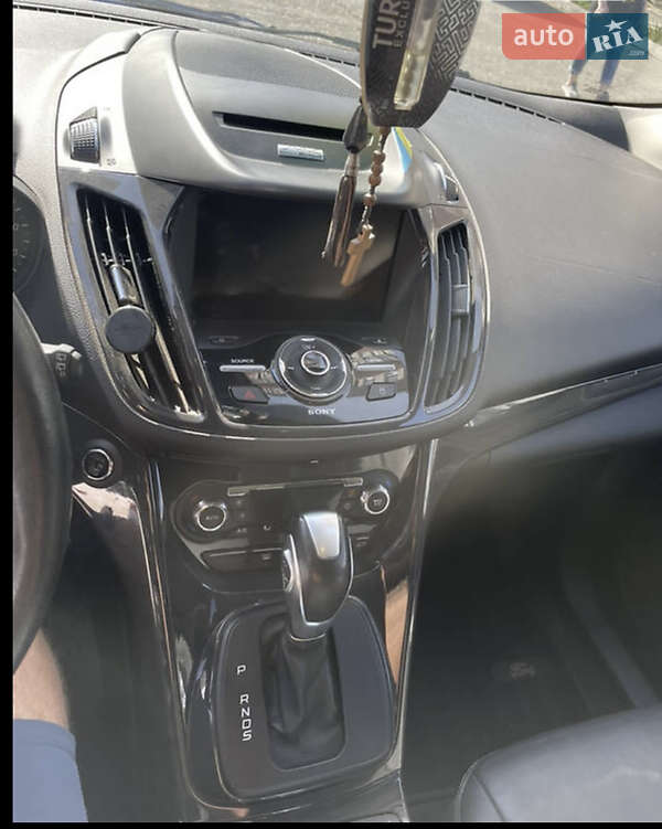 Внедорожник / Кроссовер Ford Escape 2014 в Казатине