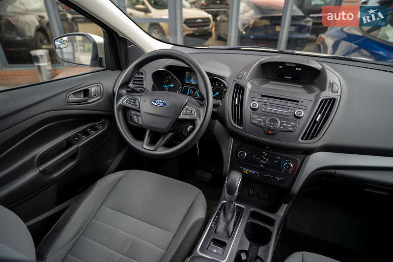 Позашляховик / Кросовер Ford Escape 2017 в Києві