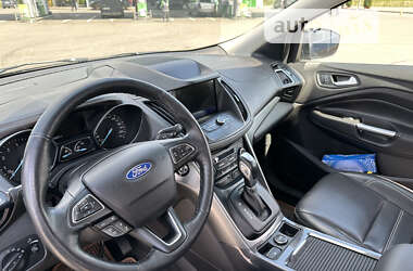 Внедорожник / Кроссовер Ford Escape 2018 в Ровно