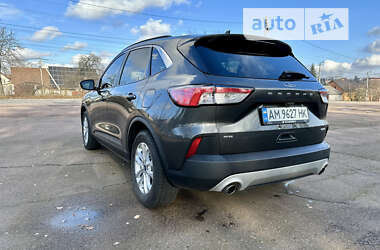 Внедорожник / Кроссовер Ford Escape 2020 в Житомире