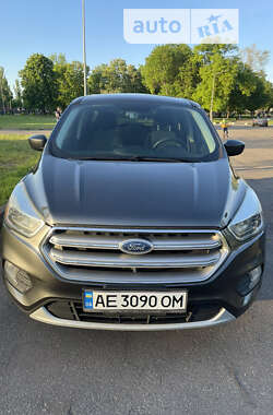 Позашляховик / Кросовер Ford Escape 2017 в Кривому Розі