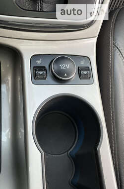 Внедорожник / Кроссовер Ford Escape 2012 в 