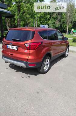 Позашляховик / Кросовер Ford Escape 2019 в Івано-Франківську