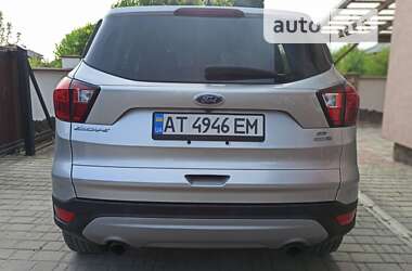 Внедорожник / Кроссовер Ford Escape 2019 в Ивано-Франковске