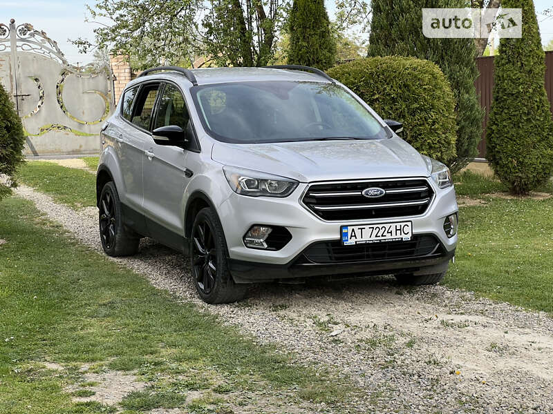 Позашляховик / Кросовер Ford Escape 2016 в Богородчанах