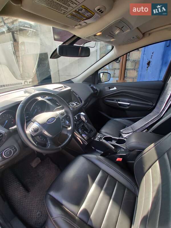 Внедорожник / Кроссовер Ford Escape 2015 в Киеве