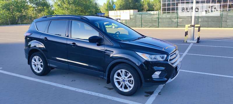 Позашляховик / Кросовер Ford Escape 2018 в Сумах