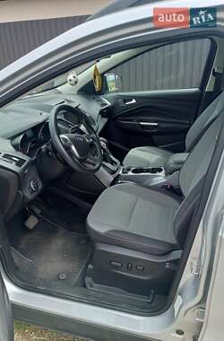 Внедорожник / Кроссовер Ford Escape 2014 в 