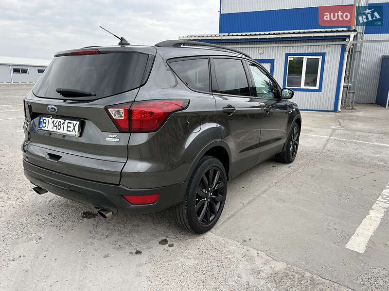 Внедорожник / Кроссовер Ford Escape 2019 в Кременчуге