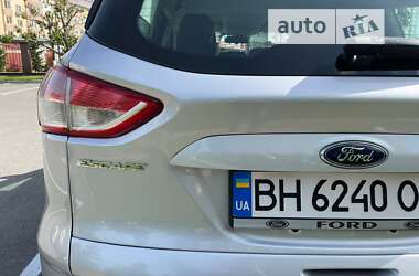 Внедорожник / Кроссовер Ford Escape 2013 в Софиевской Борщаговке