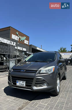 Внедорожник / Кроссовер Ford Escape 2012 в 