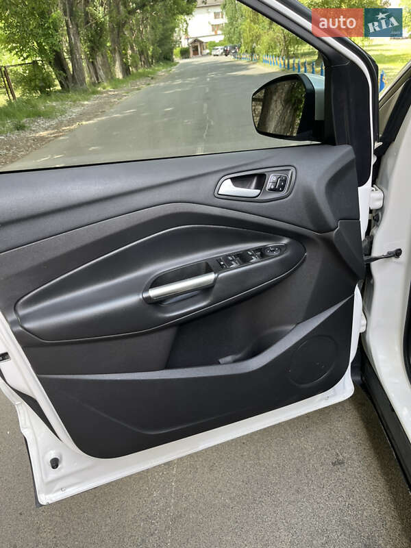 Внедорожник / Кроссовер Ford Escape 2017 в Ладыжине фото 18 Внедорожник / Кроссовер Ford Escape 2017 в Ладыжине