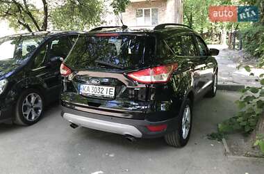 Внедорожник / Кроссовер Ford Escape 2015 в 