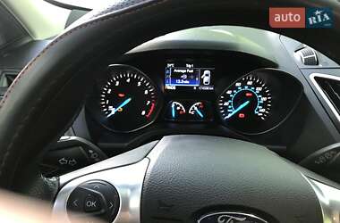 Внедорожник / Кроссовер Ford Escape 2015 в 