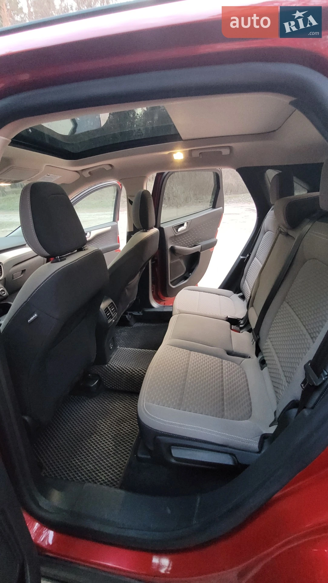 Ford Escape 2020 VIN 1FMCU9G63LUC54908 фото оголошення 9 з 19