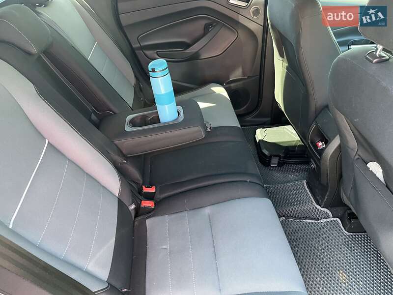 Внедорожник / Кроссовер Ford Escape 2014 в Киеве