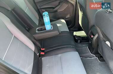 Внедорожник / Кроссовер Ford Escape 2014 в 