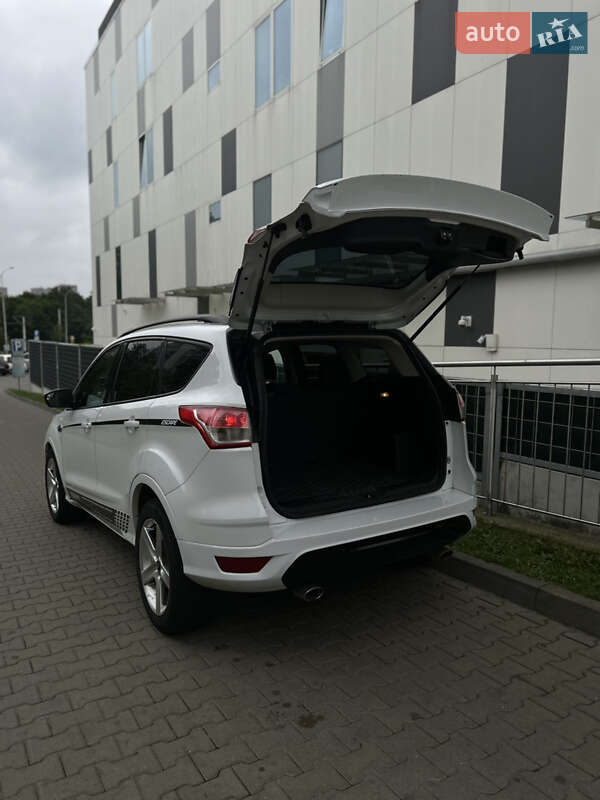Позашляховик / Кросовер Ford Escape 2015 в Івано-Франківську