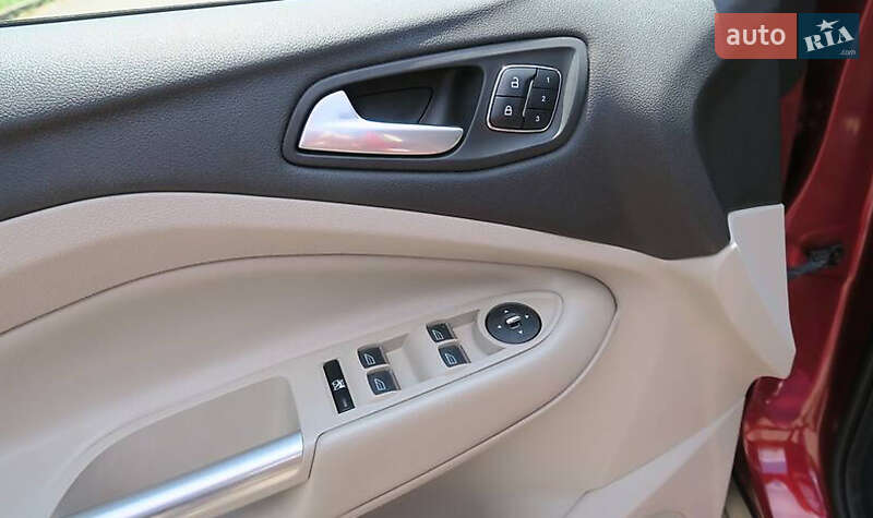 Внедорожник / Кроссовер Ford Escape 2014 в Ивано-Франковске