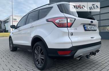 Внедорожник / Кроссовер Ford Escape 2018 в Львове