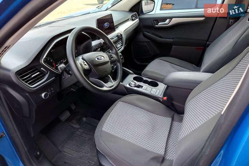 Внедорожник / Кроссовер Ford Escape 2020 в Черновцах
