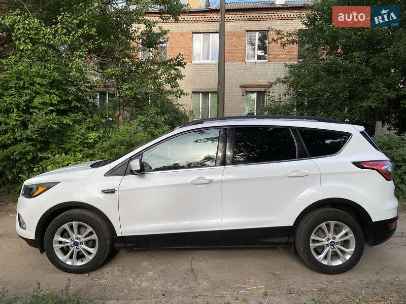 Внедорожник / Кроссовер Ford Escape 2017 в Харькове фото 2 Внедорожник / Кроссовер Ford Escape 2017 в Харькове
