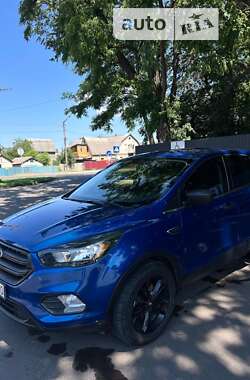 Позашляховик / Кросовер Ford Escape 2018 в Києві