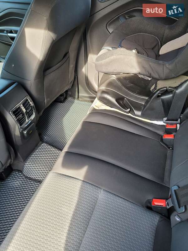 Позашляховик / Кросовер Ford Escape 2016 в Кривому Розі