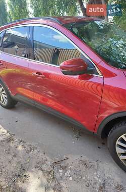 Внедорожник / Кроссовер Ford Escape 2020 в 