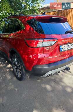 Внедорожник / Кроссовер Ford Escape 2020 в 