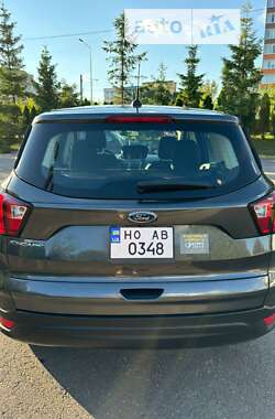 Позашляховик / Кросовер Ford Escape 2019 в Тернополі