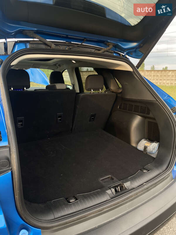 Внедорожник / Кроссовер Ford Escape 2021 в Кривом Роге