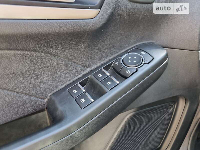 Позашляховик / Кросовер Ford Escape 2022 в Полтаві