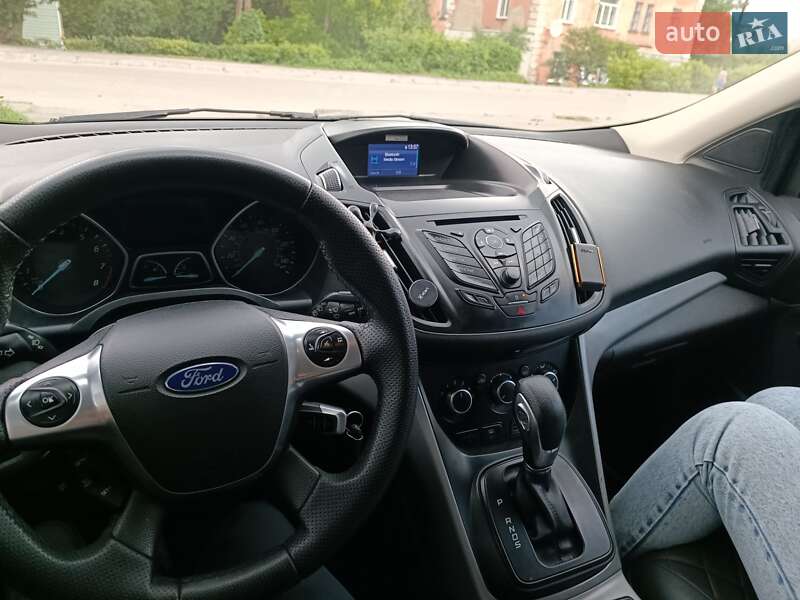 Внедорожник / Кроссовер Ford Escape 2014 в Шепетовке