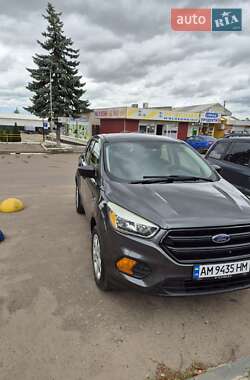 Внедорожник / Кроссовер Ford Escape 2016 в 