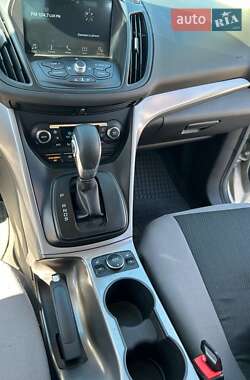 Внедорожник / Кроссовер Ford Escape 2016 в Львове