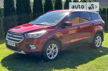 Внедорожник / Кроссовер Ford Escape 2017 в Львове